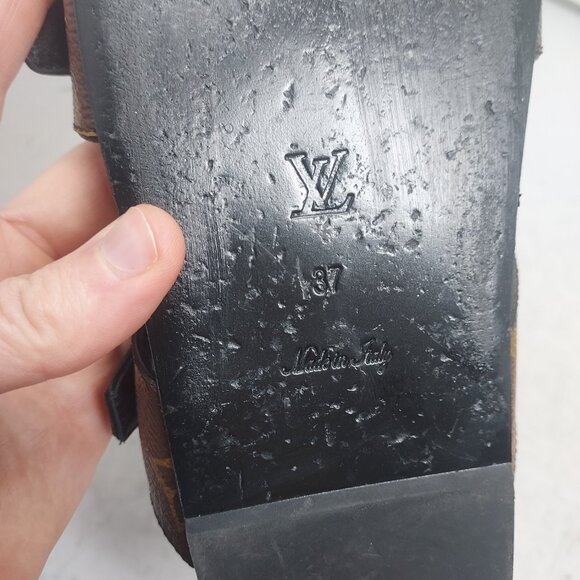 Louis Vuitton Brown Buckle Bom Dia Monogram Flat Slide Sandal - Picture 5 of 13